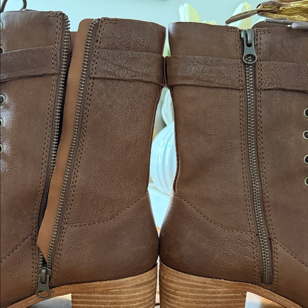 Women's Brown Lace-Up Leather Combat Boots - Picture 4 of 6